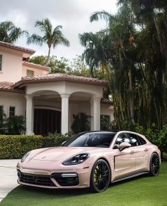 The Evolution of Automobile Interior Design: From Functionality to Personalization and Intelligence