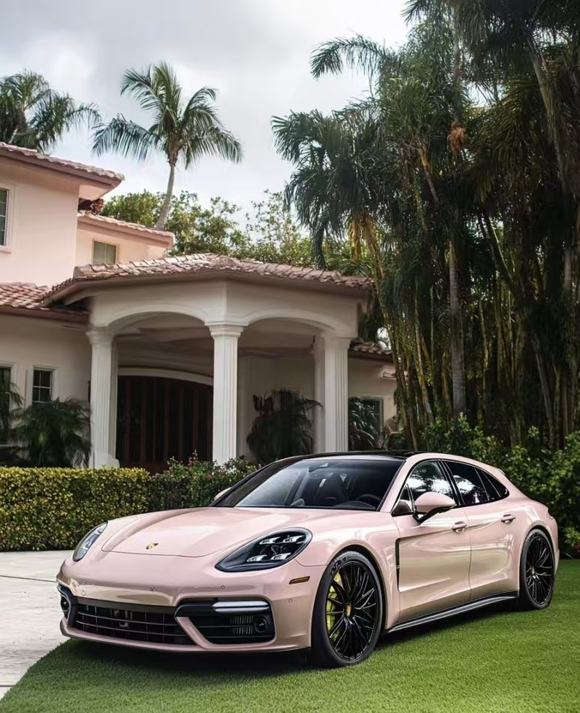 The Evolution of Automobile Interior Design: From Functionality to Personalization and Intelligence